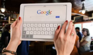 google tablet — Indexierung: Google macht Mobile First ab Juli zum Standard für alle neue Domains