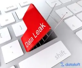 Laptop Tastatur Enter Taste rot Aufschrift Data Leak mit Leiter Beitrag zu Leak Check